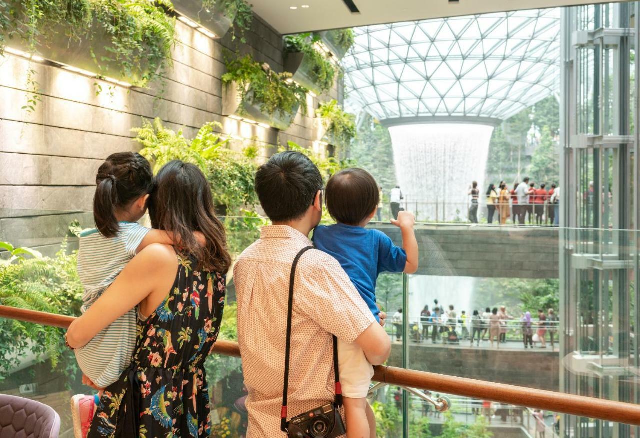Yotelair Changi Airport Landside Khách sạn 4*